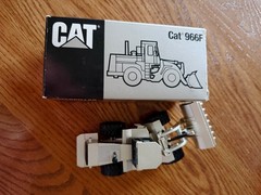 NZG #237 CAT 966F Wheel Loader 1/50 Silver Limited Edition