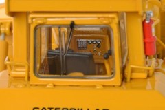 Caterpillar Cat D9L Dozer with Push Blade and Ripper – CCM 1:48 Scale Model New