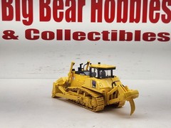 1/64 First Gear #60-0325 Diecast Komatsu D155AX-8 Crawler Dozer with Ripper