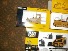 4 cat toy items nib cat d9n cat d5c cat ap-1959 asphalt paver skid steer loar