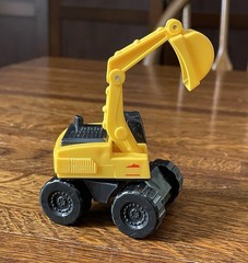 Construction Site Trucks Yellow DIG Toy Lot of 7 Cement Truck, Scoop, Roller