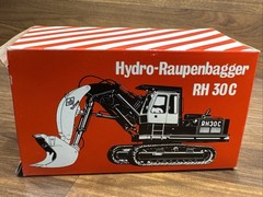 NZG O&K HYDRO RAUPENBAGGER MINING EXCAVATOR RH 30C MODEL 1:50 #246