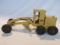 1960’s TONKA Road Grader pressed steel