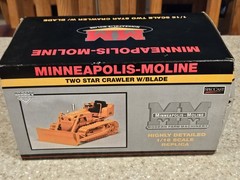 Minneapolis-Moline Two Star Crawler W/ Blade SpecCast 1/16 scale Collectible NIB