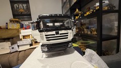 XCMG Cement Mixer Truck Diecast Model White Green Black Durable Series