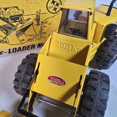 1960s Tonka Mighty Loader No. 2920 Pressed Steel Mound Minn w Box USA