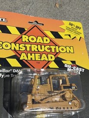 1995 Ertl Caterpillar D6H Track-Type Tractor Die-Cast Metal Bulldozer