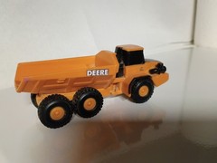 John Deere Ertl Articulated Dump Truck Yellow Diecast Construction Vehicle 5″