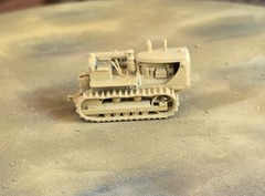 One 1/87 HO scale D7 crawler w/dual cylinder side tank, yellow! EXCLUSIVE!