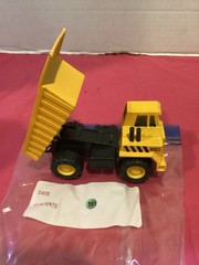 591-vintage 1998 Soma Mighty Wheels Bright Yellow Diecast Dump Truck 4 Inch