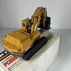 SHINSEI 614 Komatsu PC650 Loading Shovel Die-Cast 1:50 Scale With Original Box