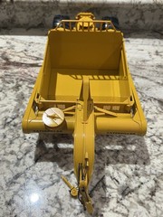 Caterpillar No. 456 Scraper ACMOC 1/25 First Gear 2011. No Box. Great Price!