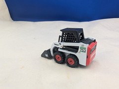 Bobcat 753 Skidsteer Loader 1/50 Diecast Metal Plastic