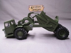 Dan Models Romania – Euclid S-7 Motor Scraper Military – 1:50 Scale – Resin