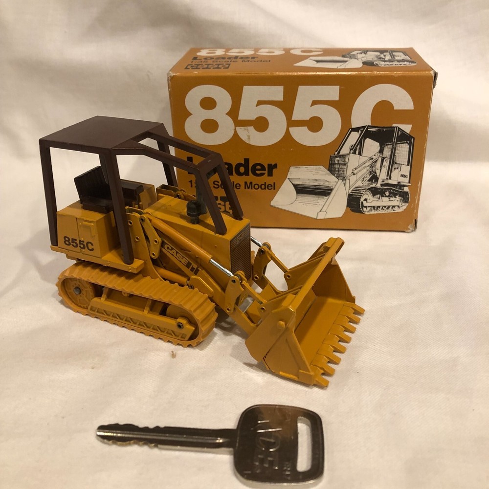 Vintage NZG Case 855C Track Loader / Crawler bucket 1/35