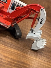 NZG O&K HYDRO RAUPENBAGGER MINING EXCAVATOR RH 30C MODEL 1:50 #246