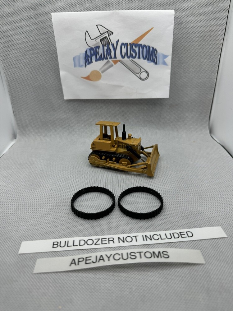 1 pair of new tracks for1/64 ERTL DIECAST INTERNATIONAL TD20 BULLDOZER