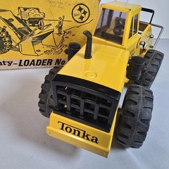 1960s Tonka Mighty Loader No. 2920 Pressed Steel Mound Minn w Box USA