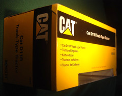 NORSCOT 1/50 SCALE #55025 CATERPILLAR CAT D111R TRACK-TYPE TRACTOR W/RIPPER