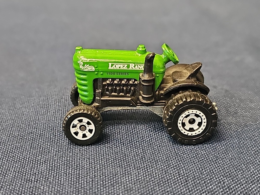 2011 Matchbox 1951 David Brown Cropmaster Tractor Lopez Ranch / Farm Tractor