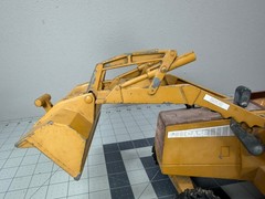 Vintage ERTL CASE 580 E 1:16 Scale Construction Loader Backhoe