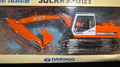 Daewoo Solar 220LC-III 1/40 Scale Diecast Excavator Original Box