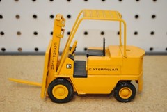 1/25 JOAL No. 215 Series V Caterpillar Diecast Forklift