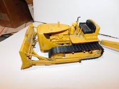 Ruehl Caterpillar Cat D-6 and tow behind 3-blade Ripper 1:24 Scale rare