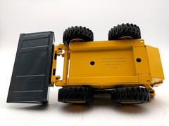 Die Cast Promotions 20002 1:25 Scale Gehl Skid Loader Model 7800 NIB