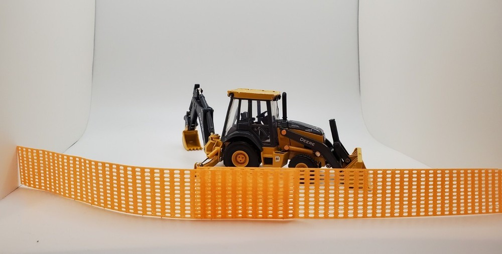 1/50 Scale Construction Fence 150 Feet *5 30′ Sections* in Orange
