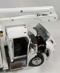 Diecast Masters 71105 Peterbilt 536 Aerial Service Truck & Altec AA55 1/32 MB