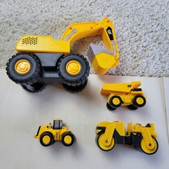 Caterpillar CAT Toy Construction Vehicle Lot Excavator Lights Sound 4pc