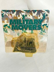 Military Movers Dozer With Blade By Ertl 1/64th Scale