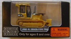 Norscot Scale Models, Construction Mini’s, Cat D5G XL Track-Type Tractor (2)