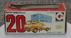 GRIP Zechin 20 Isuzu Lift Truck Flight Food 1:62 Scale in Original Box Japan