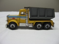 1981 Matchbox 1:80 Peterbilt Yellow Pace Construction Dump Truck – Macau