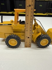 ERTL John Deere Front End Loader Diecast 1:16 #503-701P Made In USA