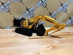 1:50 Komatsu PC900LC-11 Excavator First Gear Farm Toy