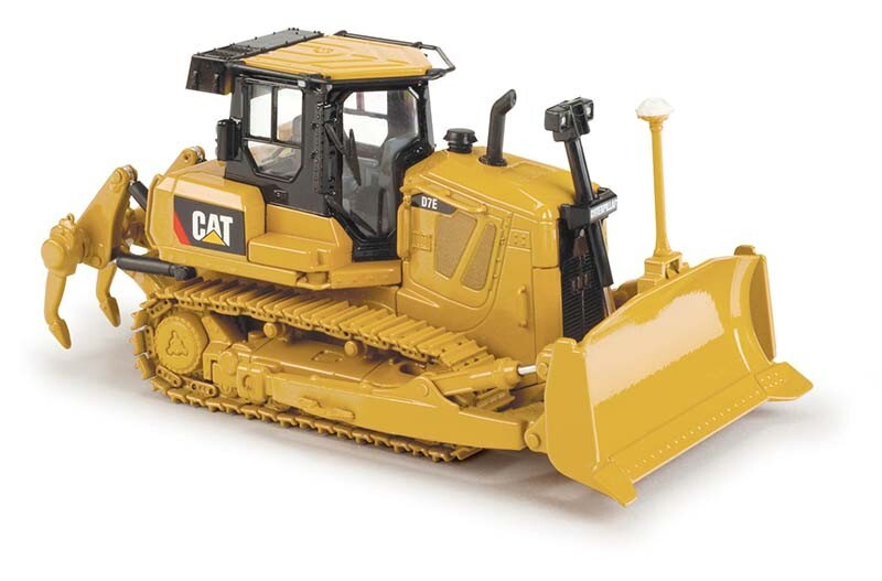 Norscot 55224 Caterpillar D7E Dozer w/Ripper GPS & Metal Tracks 1/50 Diecast MIB