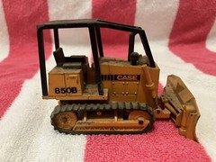 NZG Case 850B Angle Tilt Dozer, 1/35 scale, W Germany