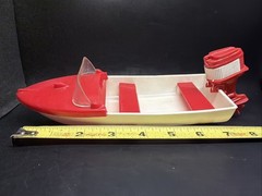 1960 ‘s Andy Gard Plastic 8″ Red And White Motorboat Outboard Motor Tonka