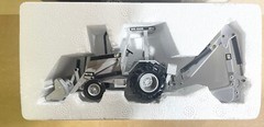 NEW NZG CAT Silver 416 Backhoe Loader Limited Edition 1:50 Scale