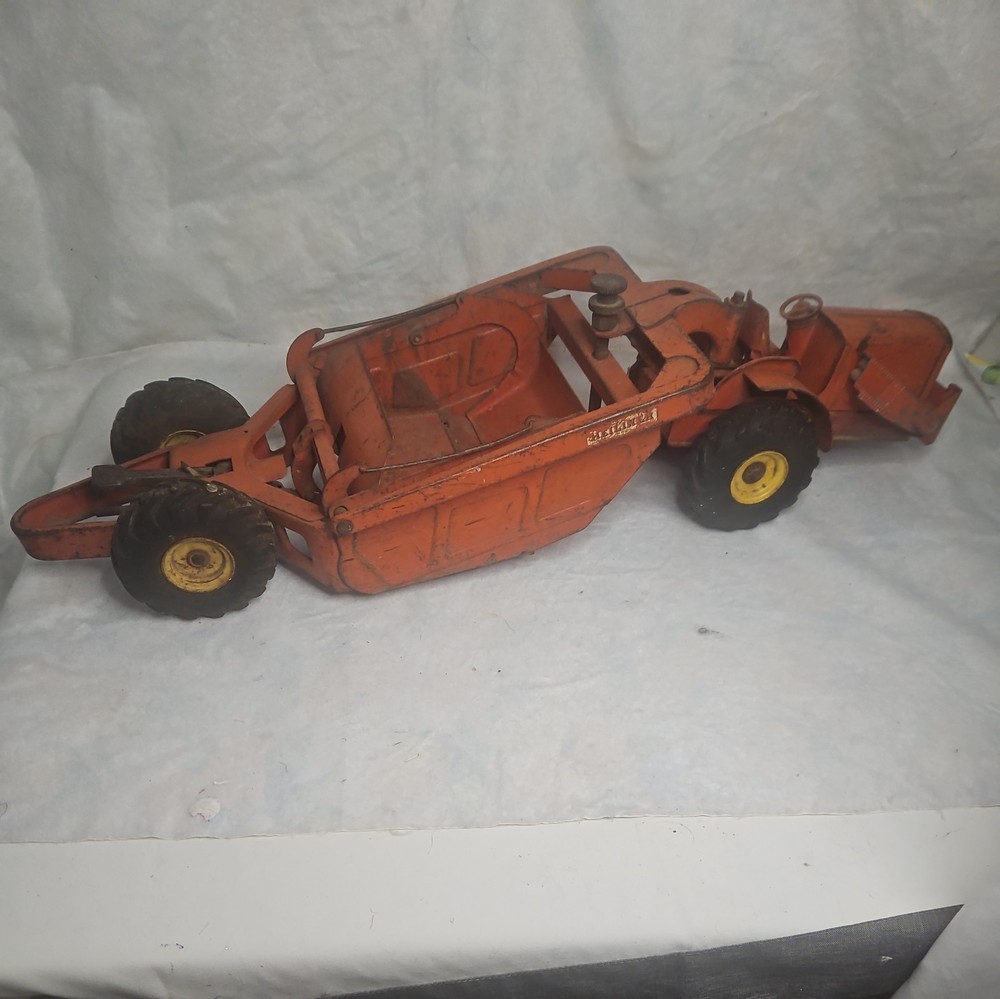 Vintage Doepke #2011 Heiliner Earth Scraper Toy