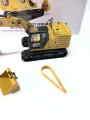 1/50 CAT Caterpillar 323 Excavator w/ Operator, High Line Diecast Masters 85657