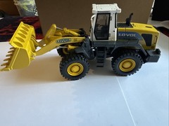 LOVOL FL958G 1:35 Scale Dozer Loader Machine. Free Shipping