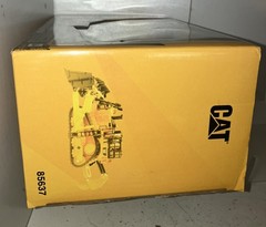 CAT Caterpillar D11 Dozer w/ 2 Blades 1:64 Scale Model – Diecast Masters 85637