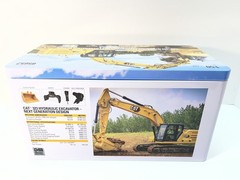 1/50 CAT Caterpillar 323 Excavator w/ Operator, High Line Diecast Masters 85657