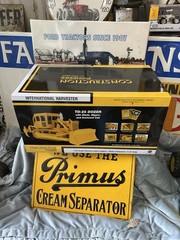 1/25 INTERNATIONAL FIRST GEAR TD-25 DOZER/Blade/Ripper NIB