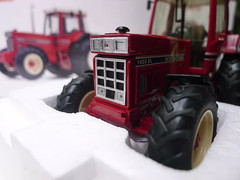 1:32 SCHUCO CASE International 1455 XL Tractor Farm Machine Diecast Model
