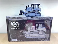 DM 1/50 CAT D6XE LGP Track-Type Tractor Bulldozer 100th Diecast Model 85554BGC